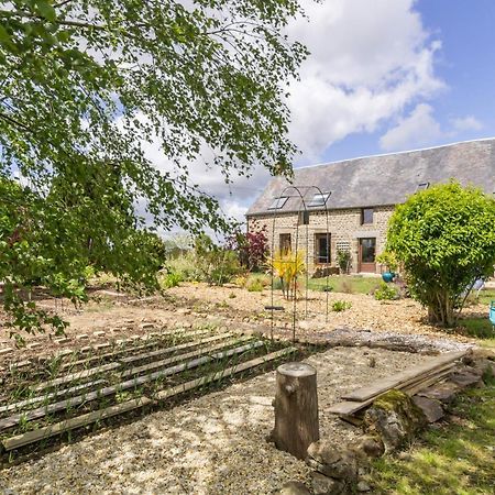 Bed and Breakfast Le jardin des fées Savigny-le-Vieux Exterior foto