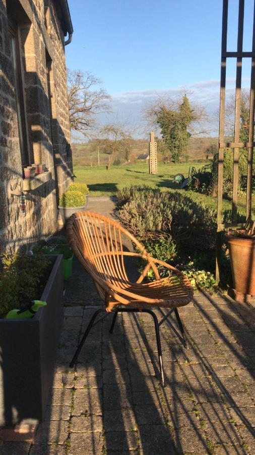 Bed and Breakfast Le jardin des fées Savigny-le-Vieux Exterior foto